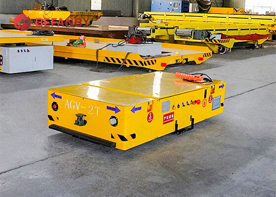 Carrinho de transferência profissional AGV sem trilha com navegação inteligente e bateria de capacidade de carga personalizada
