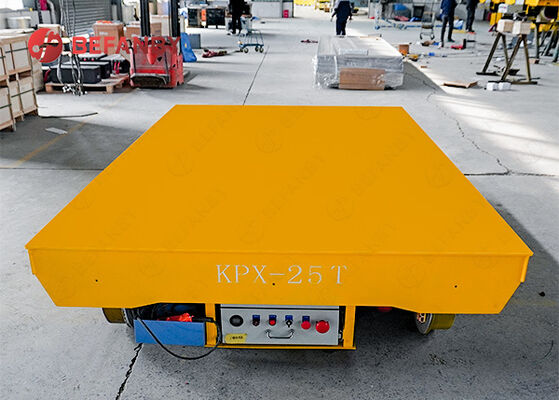 Carrinho de transferência sobre trilhos de 25 toneladas a bateria com rodas de aço fundido para manuseio de cargas pesadas